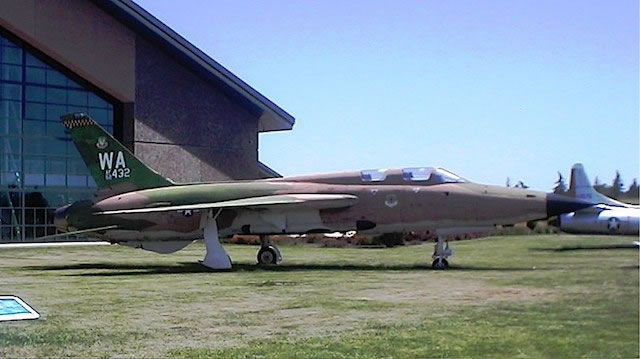 F-105G Thunderchief, S/N 62-4432, Evergreen Aviation & Space Museum, McMinnville, Oregon